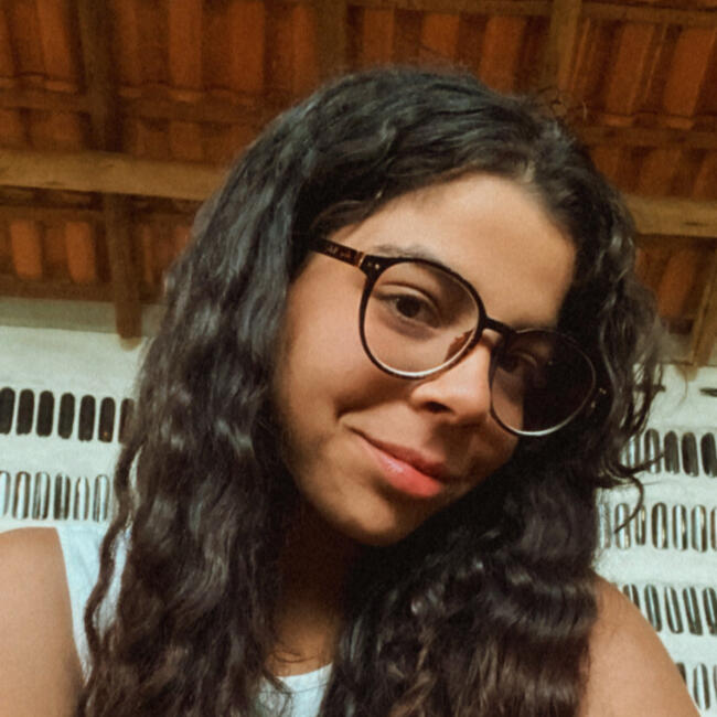 Babysitter in Salvador: Luisa