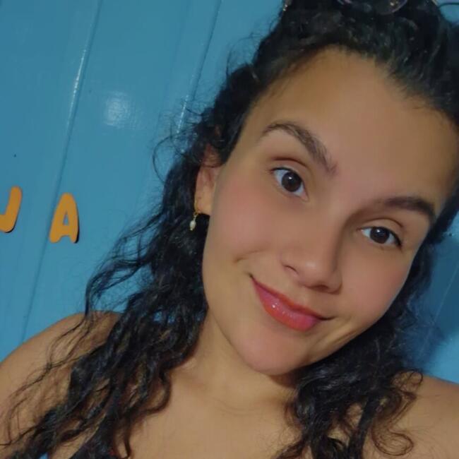 Babysitter in Alvorada (Rio Grande do Sul): Jessica