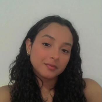 Babá em Vila Velha: Jhennyfer