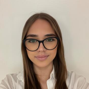 Babysitter Cap-d'Ail: Maelle