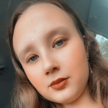 Babysitter in Oucques: Oceane