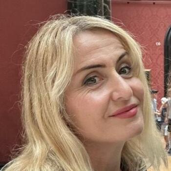 Babysitter in Croydon: Shqipe