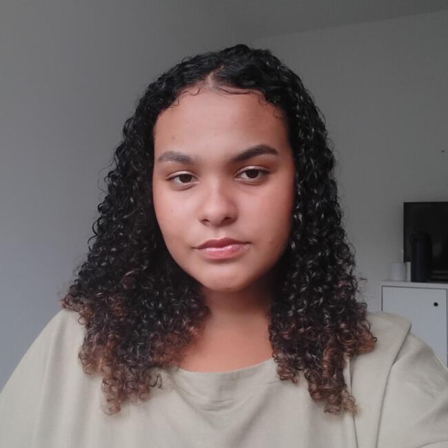 Babysitter in Niterói: Maria eduarda