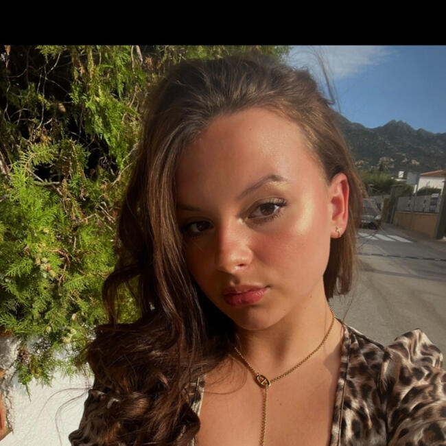 Babysitter in Halluin: Lorena