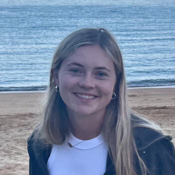 Babá em Nelson: Lucy