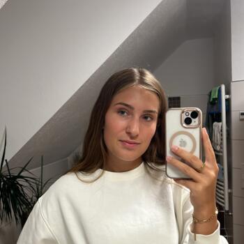 Babysitter in Gau-Odernheim: Laura