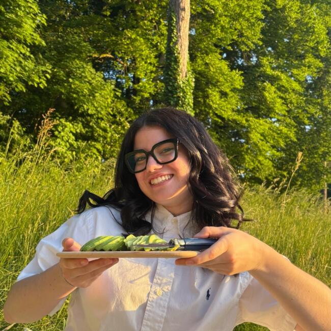 Babysitter in Vert-Saint-Denis: Jade