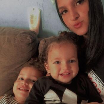 Babysitter in Cascavel: Cintia