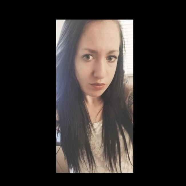 Bébiszitter Komló területén: Victoria