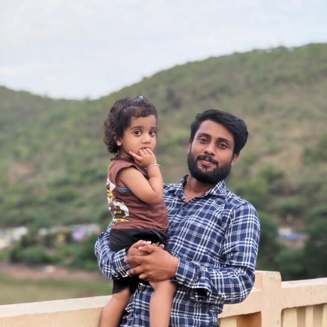 Babysitter in Raipur: Rohit