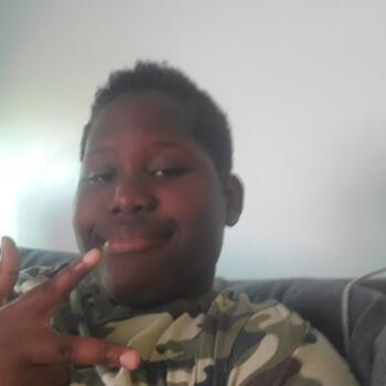 Babysitter in Surrey: Curtis