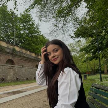 Baby-sitter in Milan: Raluca