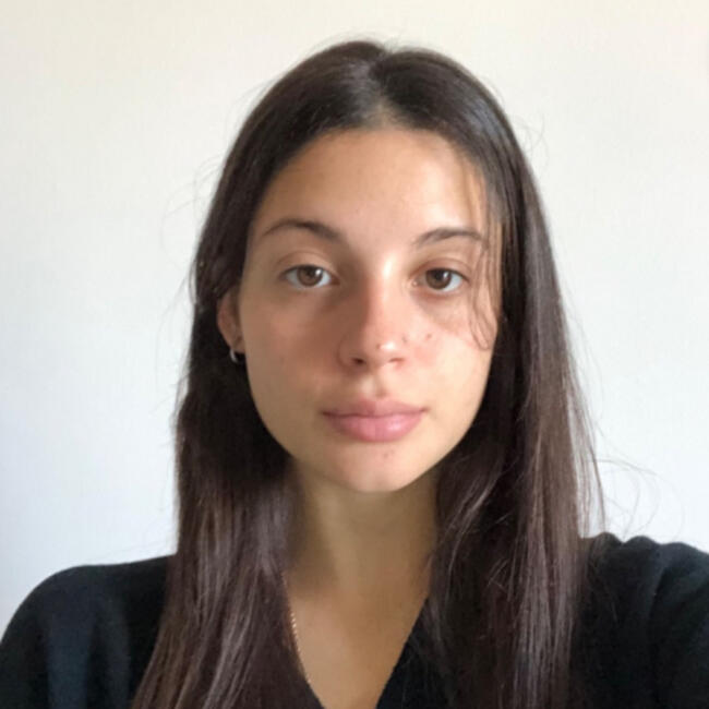 Niñera en Manuel B. Gonnet: Justina