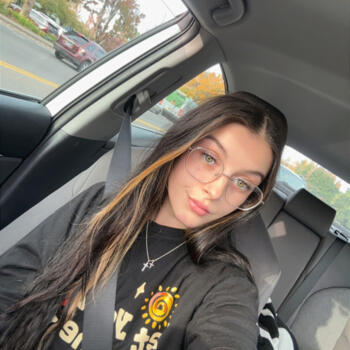 Babysitter in Eugene: Hannah