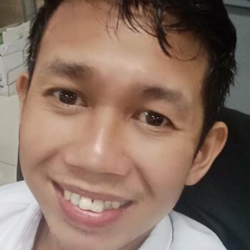Babysitter Quezon City: Eugene Dioras
