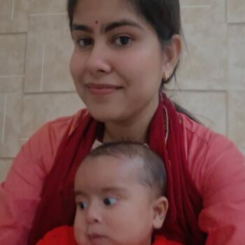Babysitting job in Lucknow: babysitting job Shreya