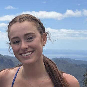 Babysitter in Auckland: Annie