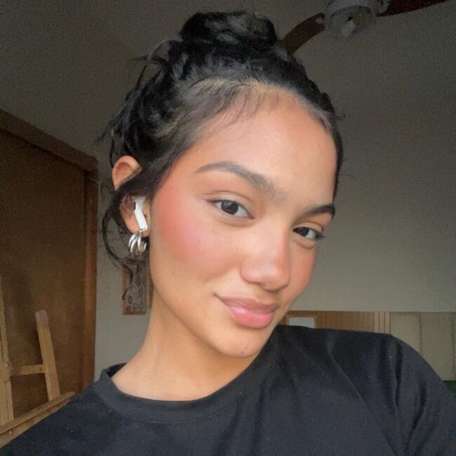 Babysitter in Niterói: Mel