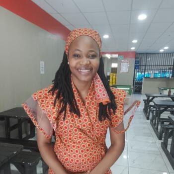 Babysitter Johannesburg: Sinqobile S