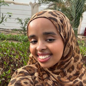 Babysitter in Al Ain: Yasmin