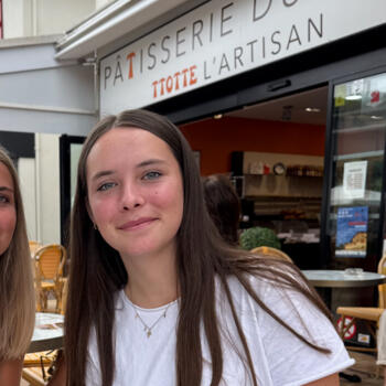 Babysitter in Toulouse: Charlotte