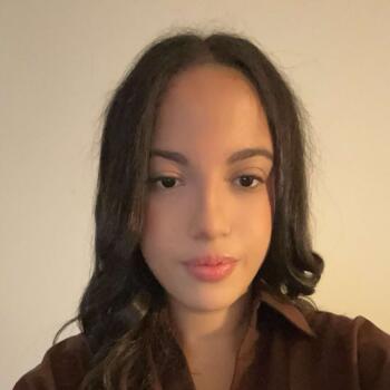 Babysitter in Clermont-Ferrand: Salma