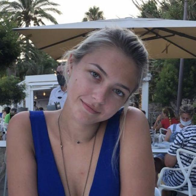 Baby-sitter in Braine-l'Alleud: Justine