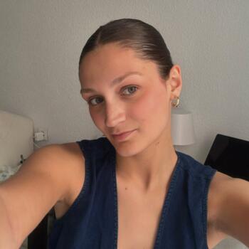 Babysitter in Elche: Julia