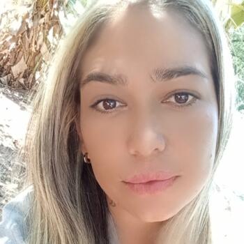 Babysitter in Loma Grande: Cinthia