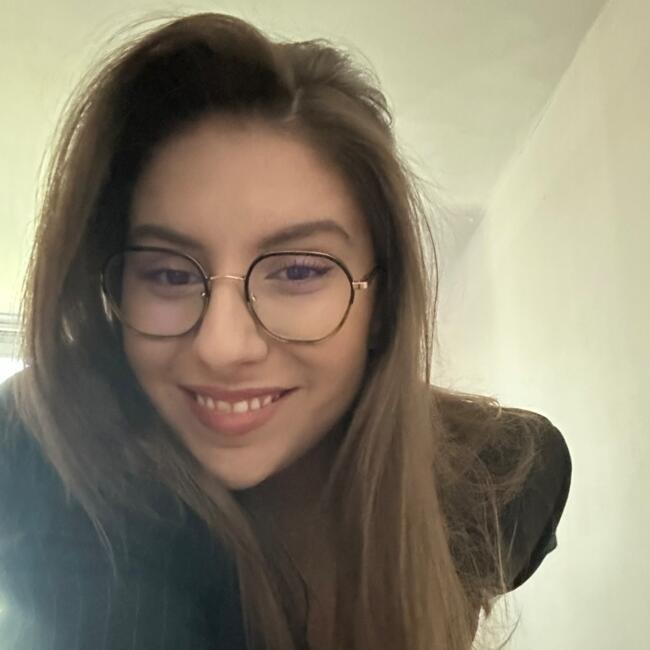 Babysitter in Rosny-sous-Bois: Marie