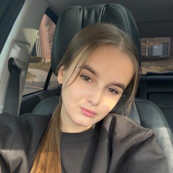 Babysitter in Schaumburg: Khrystyna