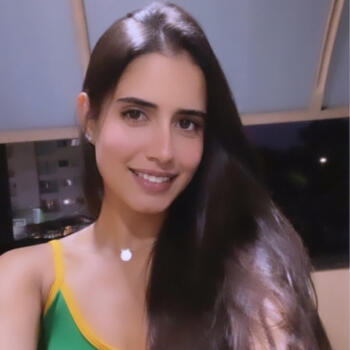 Babysitter Goiânia: Aline