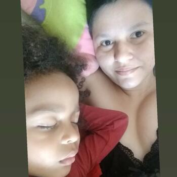 Babysitting job in Joinville: babysitting job Leticia Kellen Paiva