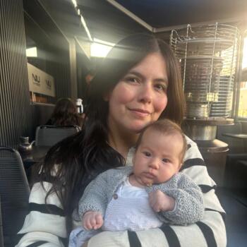 Trabajo para niñera en Santiago de Chile: trabajo de niñera Maria Jeannette