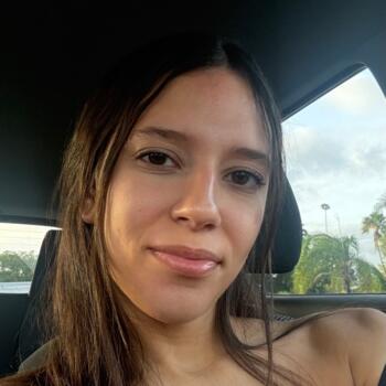 Babysitter in Caguas: Mya