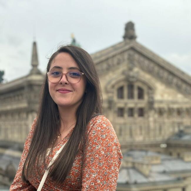 Nounou à Aubervilliers: Amina