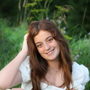 Babysitter in Center Point (Iowa): Ellie