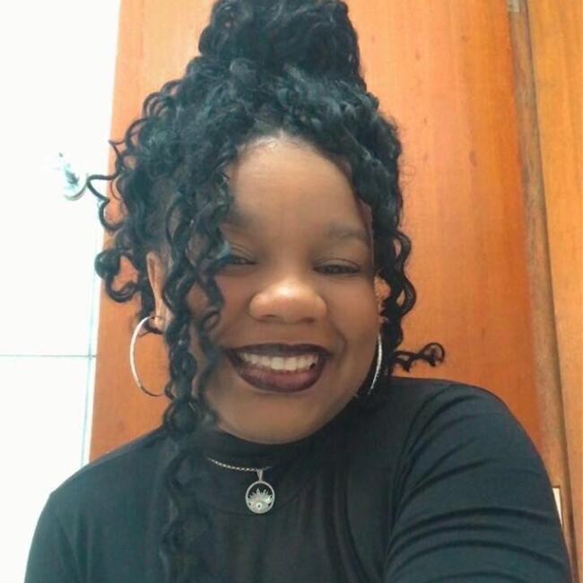 Babysitter in Montes Claros: Lorrany