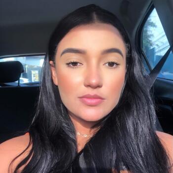 Babysitter in Olinda: Adrielly