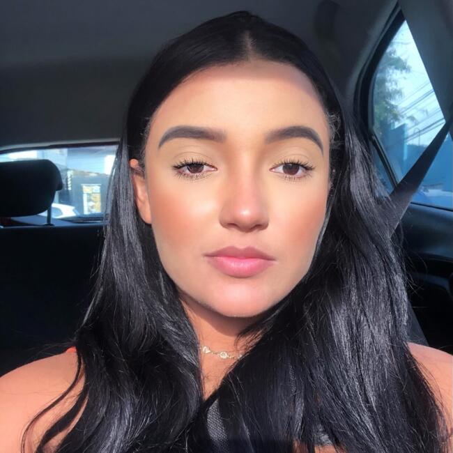 Babysitter in Olinda: Adrielly
