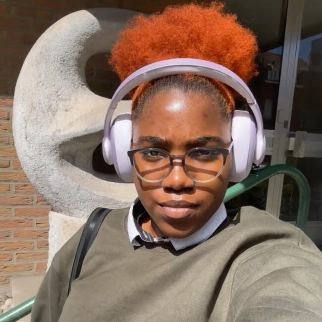 Babysitter in Watermaal-Bosvoorde: Linsay