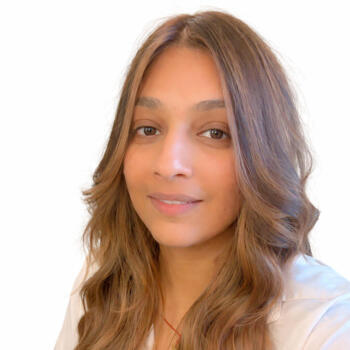 Baby-sitter in Langley: Ashna