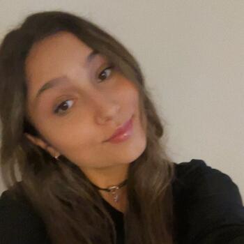 Baby-sitter in Anglet: Naïa