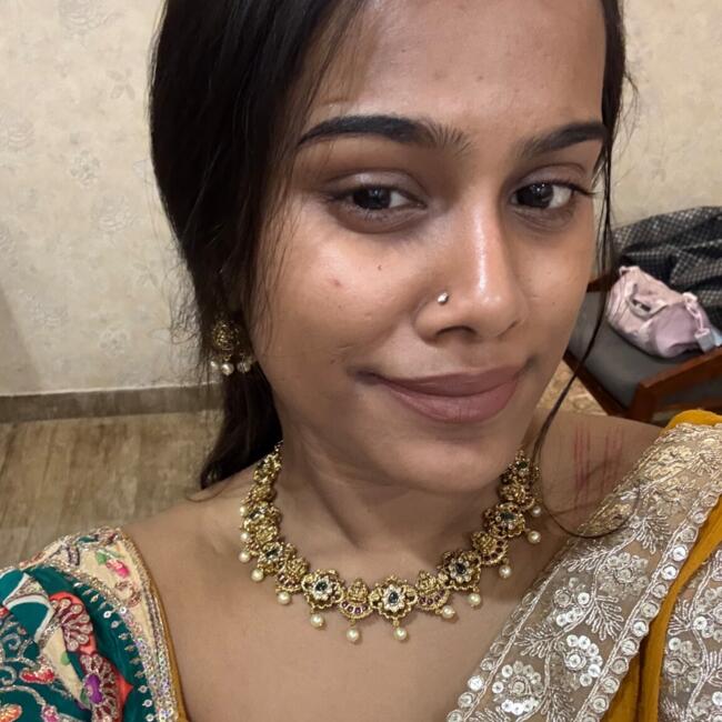 Babysitter in Delhi: Kiran