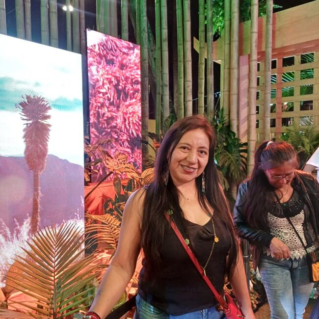 Niñera en Cali: Flor Niquinas