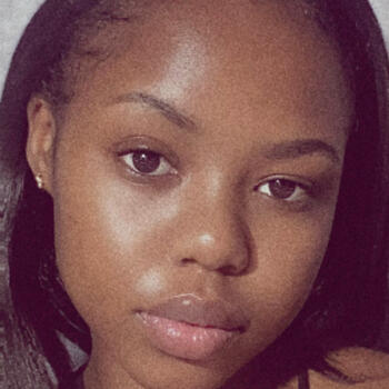 جليسة أطفال في دبي: Shifrah