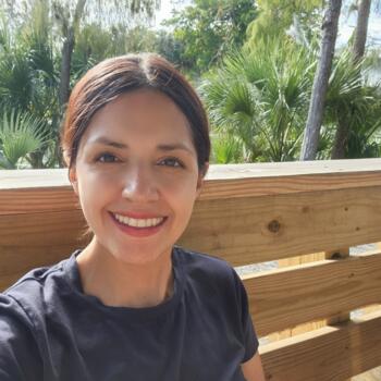 Babysitter in Opa-locka: Leidy