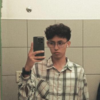 Niñera en Cartago: Kenneth