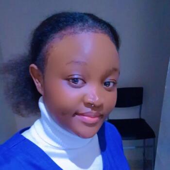 Babysitter in Riyadh: Naomy