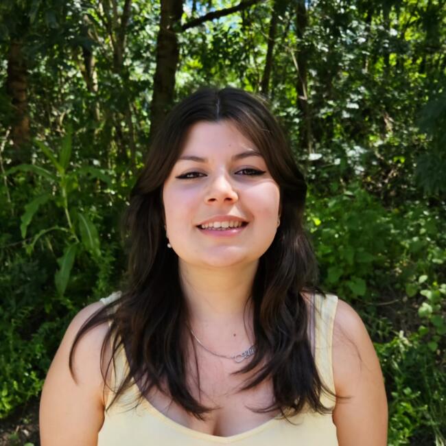 Babysitter in Châteauneuf-sur-Isère: Elise